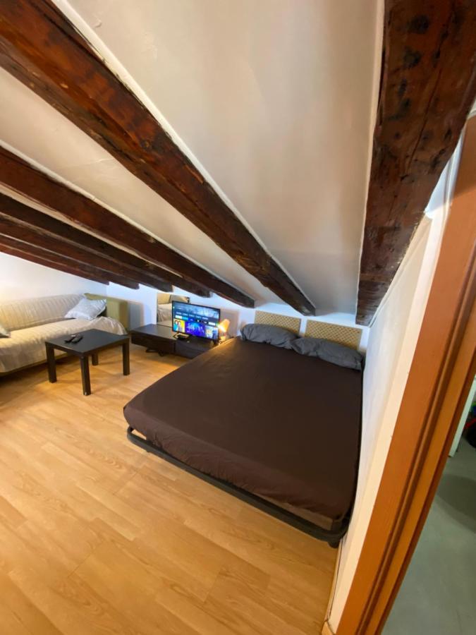 Calle Embajadores - Apart 4 Pax Pza Cascorro Madrid Kültér fotó